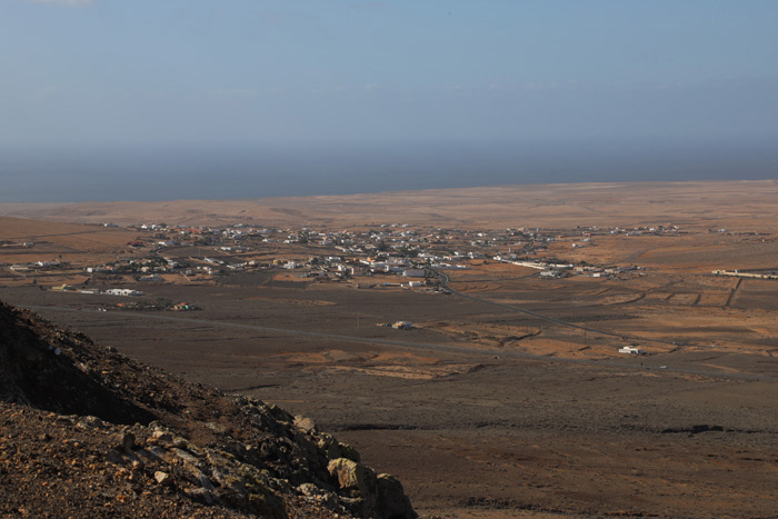 Fuerteventura, Mirador de Vallebrón, Blick auf die Montaña Sagrada de Tindaya - mittelmeer-reise-und-meer.de