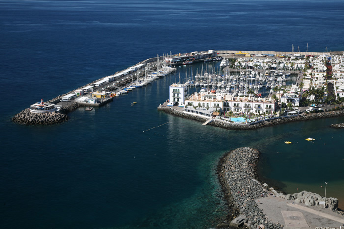 Gran Canaria, Puerto de Mogan, Hafen von der GC-500 - mittelmeer-reise-und-meer.de