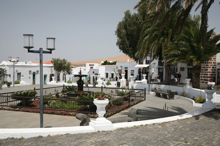 Lanzarote, Teguise, Plaza de la Constitucion - mittelmeer-reise-und-meer.de