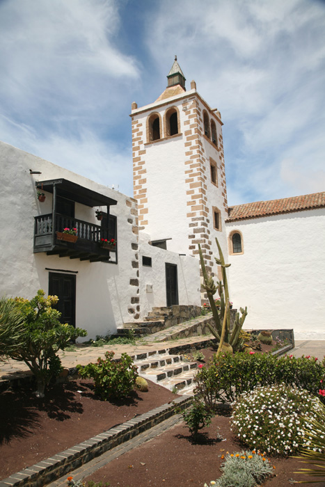 Fuerteventura, Betancuria, Iglesia de Betancuria, Glockenturm - mittelmeer-reise-und-meer.de