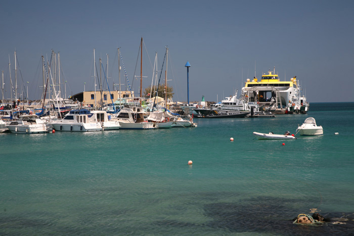 Fuerteventura, Corralejo, Promenade, Panorama Puerto de Corralejo - mittelmeer-reise-und-meer.de