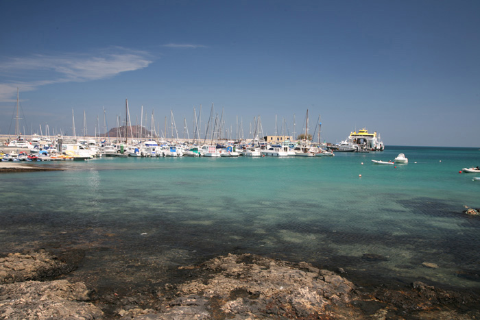 Fuerteventura, Corralejo, Puerto de Corralejo - mittelmeer-reise-und-meer.de