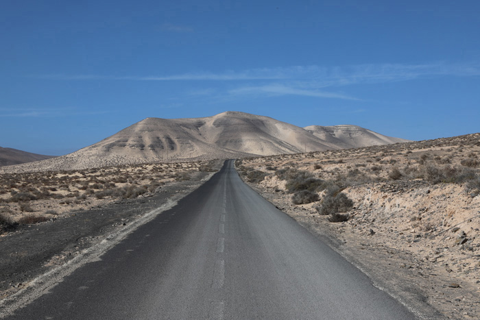 Fuerteventura, Risco del Paso, Zurück zur FV-2 - mittelmeer-reise-und-meer.de