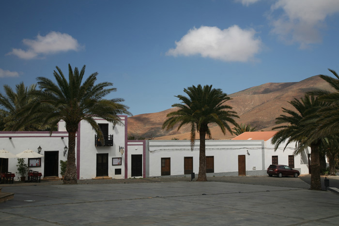 Fuerteventura, Vega de Rio Palmas, Plaza - mittelmeer-reise-und-meer.de