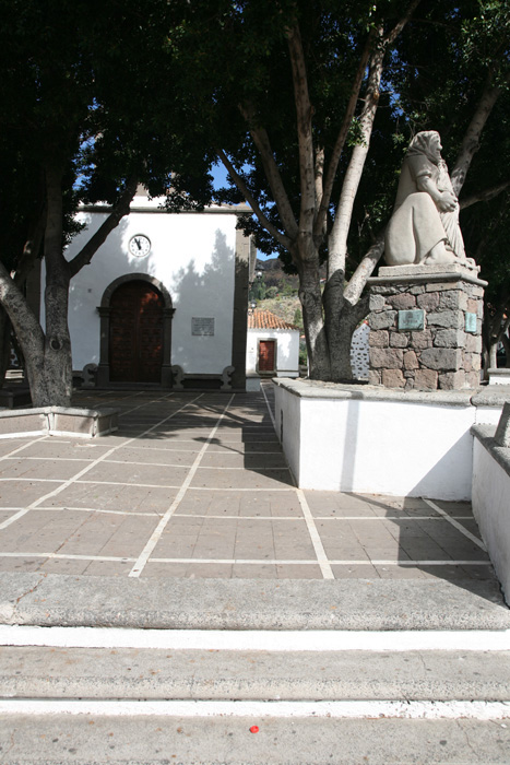 Gran Canaria, GC-60, Fataga, Kirche, Skulptur - mittelmeer-reise-und-meer.de