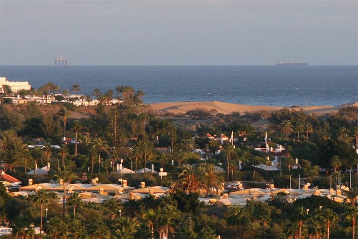 Gran Canaria, Maspalomas, Sonnenuntergang, Blick über Maspalomas, Bohrinsel - mittelmeer-reise-und-meer.de