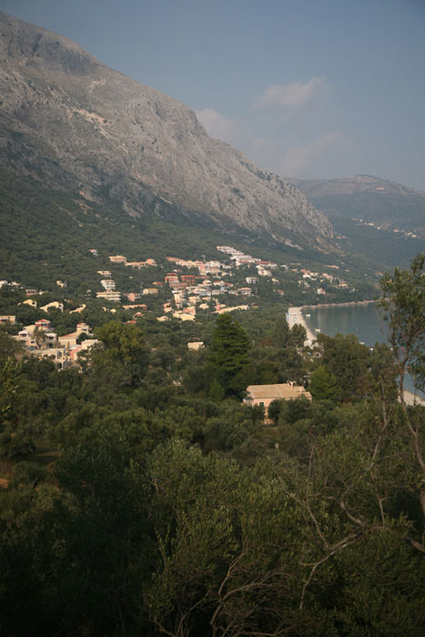 Korfu, Nordteil, Ostküste, Kassiopi, Barmpati Beach - mittelmeer-reise-und-meer.de