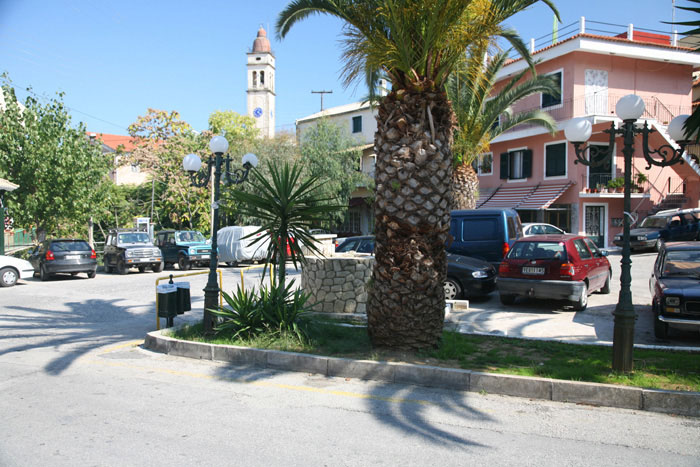 Korfu, Sinarades, Pelekas, Dorfplatz von Sinarades - mittelmeer-reise-und-meer.de