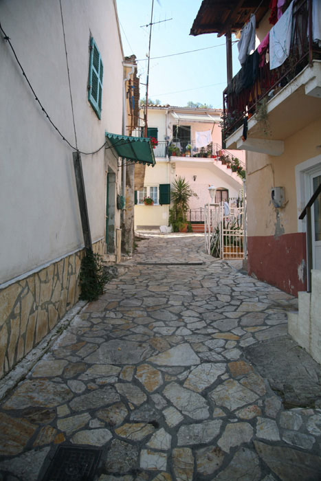 Korfu, Sinarades, Pelekas, Kleine Gasse in Sinarades - mittelmeer-reise-und-meer.de