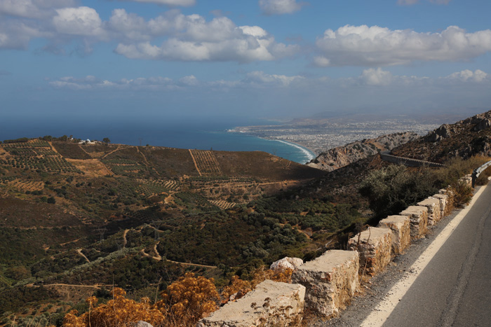 Kreta, Heraklion, Blick von der Palea EO Rethimnou Irakliou - 1 - mittelmeer-reise-und-meer.de