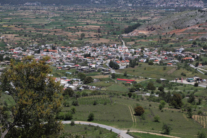 Kreta, Lassithi-Hochebene, Blick auf Agios Georgios - mittelmeer-reise-und-meer.de