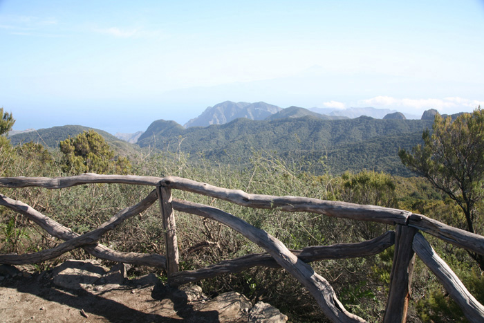 La Gomera, Alto de Garajonay, Wandern, Aufstieg, Aussicht nach Osten - mittelmeer-reise-und-meer.de