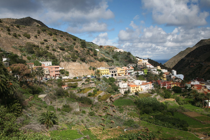 La Gomera, Vallehermoso, Blick ins Tal vom km 39,3 der GM-1 - mittelmeer-reise-und-meer.de