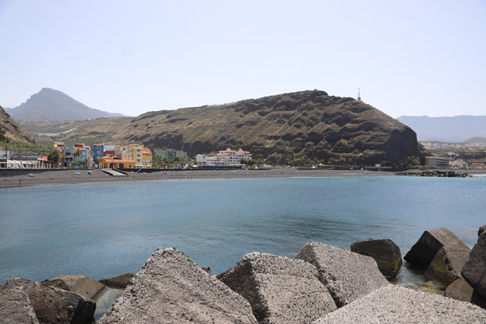 La Palma, Puerto de Tazacorte, Blick von der Mole auf die Playa - mittelmeer-reise-und-meer.de