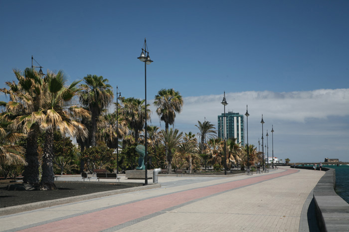 Lanzarote, Arrecife, Promenade Avendia Fred. Olsen - mittelmeer-reise-und-meer.de