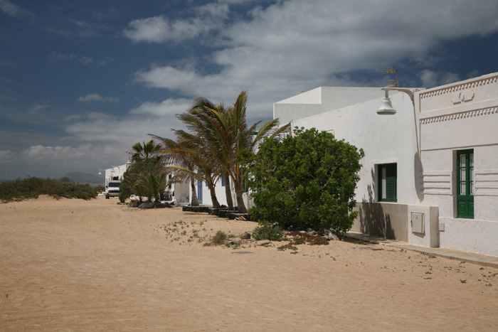 Lanzarote, La Graciosa, Avendia Virgen del Mar, Calle la Tegala - mittelmeer-reise-und-meer.de