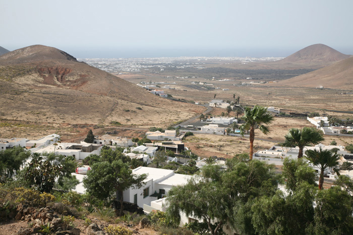 Lanzarote, Nazaret, Blick von der Calle las Palomas nach Arrecife - mittelmeer-reise-und-meer.de