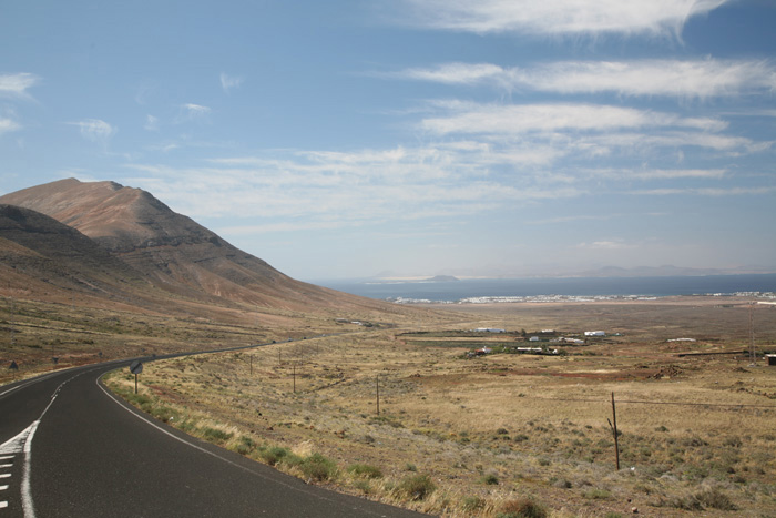 Lanzarote, Playa Blanca, Blick von der LZ-702 von oben - mittelmeer-reise-und-meer.de