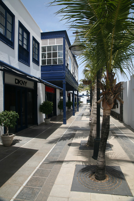 Lanzarote, Puerto Calero, Calle Isla Lobos - mittelmeer-reise-und-meer.de