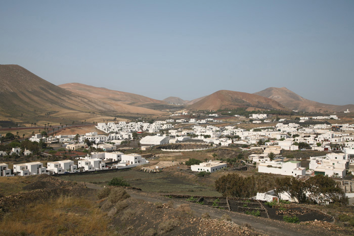 Lanzarote, Uga, Blick auf den Ort - mittelmeer-reise-und-meer.de