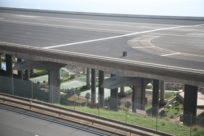 Madeira, Madeira Airport, Blick auf Freizeitpark Aqua de Pena - mittelmeer-reise-und-meer.de