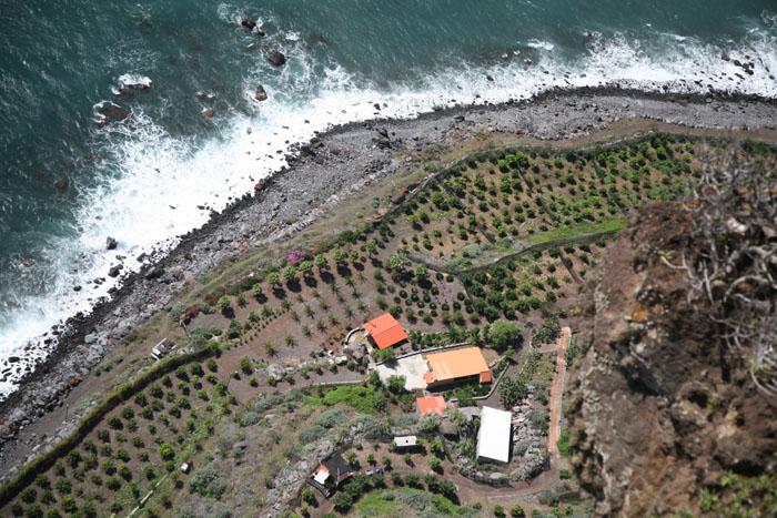 Madeira, Seilbahn Faja dos Padres, Blick in den Abgrund - mittelmeer-reise-und-meer.de