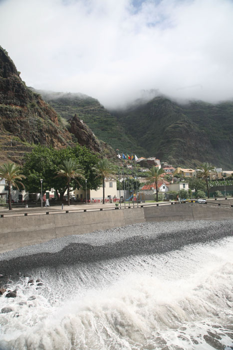 Madeira, Madalena do Mar, Brandung Madalena do Mar - mittelmeer-reise-und-meer.de