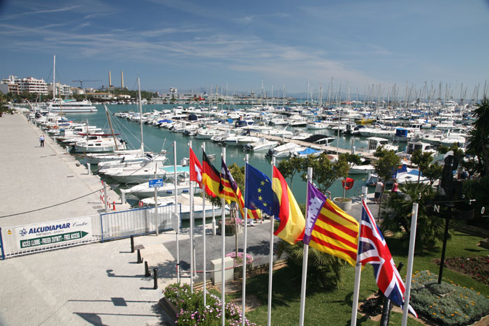 Mallorca, Alcudia, Sportboote in Port de Alcudia - mittelmeer-reise-und-meer.de