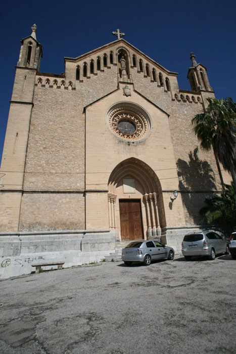 Mallorca, Arta, Wehrkirche, Eingangsportal - mittelmeer-reise-und-meer.de