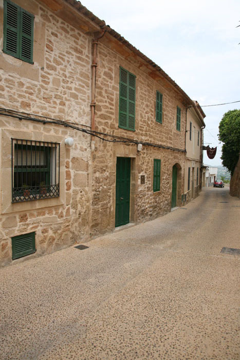 Mallorca, Capdepera, Carrer Major, Nähe Festung - mittelmeer-reise-und-meer.de