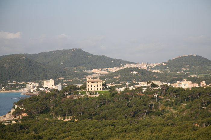 Mallorca, Leuchtturm Punta de Capdepera, Panorama von Cala Ratjada - mittelmeer-reise-und-meer.de