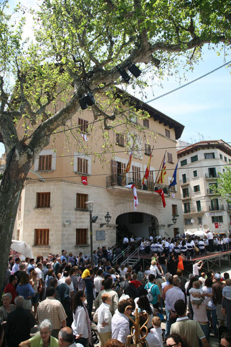 Mallorca, Soller, Rathaus, Cafe Soller, Placa de sa Constitucio - mittelmeer-reise-und-meer.de