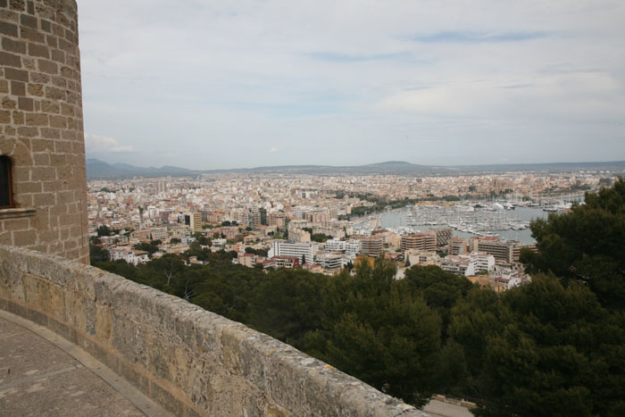 Mallorca, Castell de Bellver, Palma de Mallorca, Panorama vom Dach auf Palma - mittelmeer-reise-und-meer.de