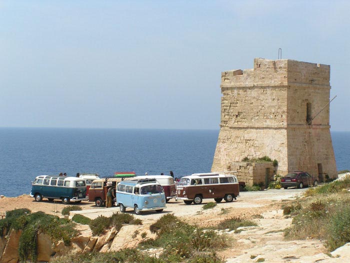 Malta, Blaue Grotte, Bullytreffen - mittelmeer-reise-und-meer.de