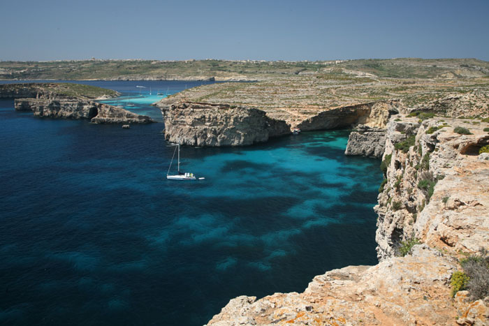 Malta, Comino, Blick vom St. Mary's Tower - mittelmeer-reise-und-meer.de