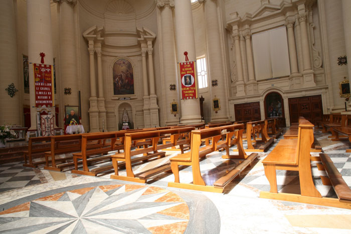 Malta, Xewkija, Gozo, Kirche, Altar, Kuppel - mittelmeer-reise-und-meer.de