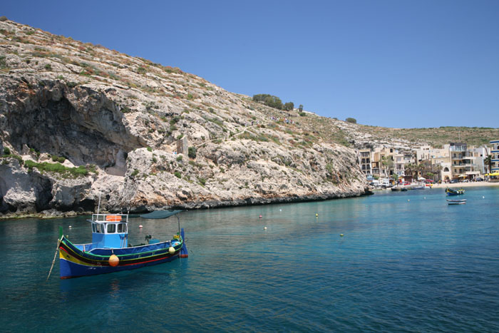 Malta, Xlendi, Gozo, Ta Karolina Höhle - mittelmeer-reise-und-meer.de