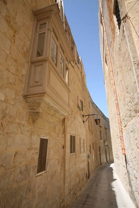 Malta, Mdina, Triq San Pietru bei der Carmelite Church - mittelmeer-reise-und-meer.de