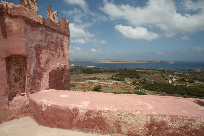 Malta, St. Agatha´s Tower, The Red Tower, Verteidigungsplattform, Comino-Panorama - mittelmeer-reise-und-meer.de