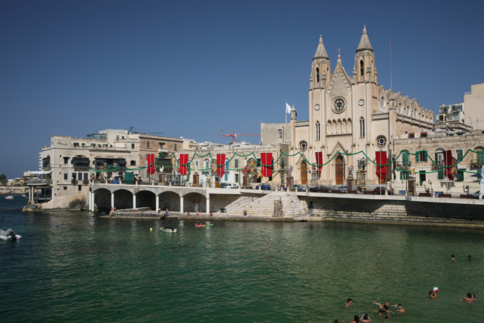 Malta, St. Julians, Our Lady of Mount Carmel Kirche, Balluta Bay - mittelmeer-reise-und-meer.de