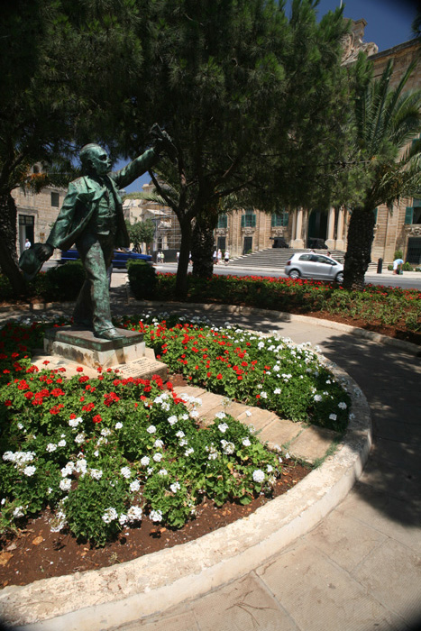 Malta, Valletta, Statue Dimech - mittelmeer-reise-und-meer.de