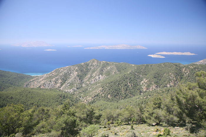 Rhodos, Embona, Weg zum Attavyros, Blick auf Chalki - mittelmeer-reise-und-meer.de