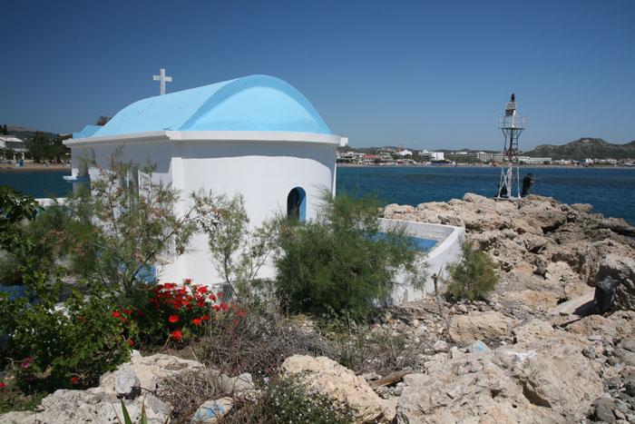 Rhodos, Faliraki, Kapelle am Fischereihafen - mittelmeer-reise-und-meer.de