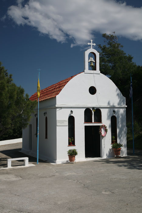 Rhodos, Filerimos, Kirche auf dem Weg von Ialyssos nach Filerimos - mittelmeer-reise-und-meer.de