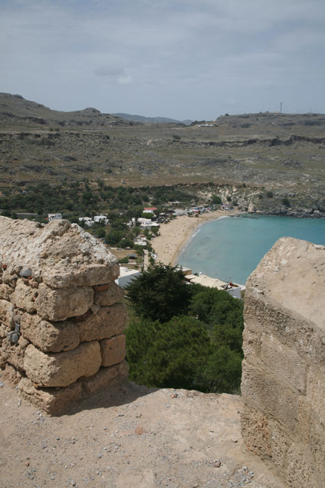 Rhodos, Lindos, Aufstieg zur Akropolis, Blick Lindos Beach - mittelmeer-reise-und-meer.de