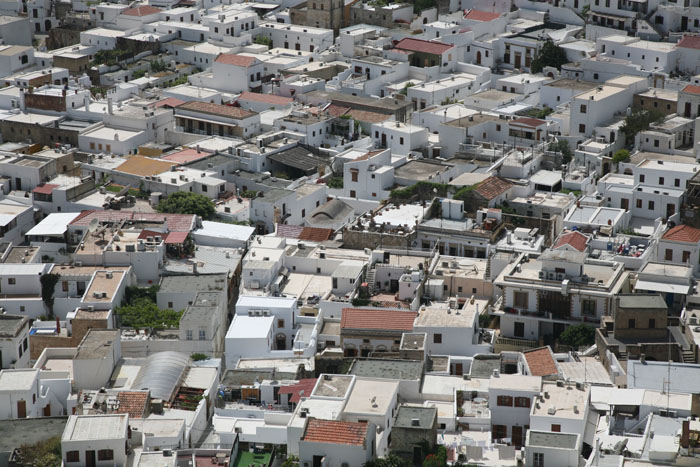 Rhodos, Lindos, Blick von der Akropolis auf Lindos, Panagia-Kirche - mittelmeer-reise-und-meer.de