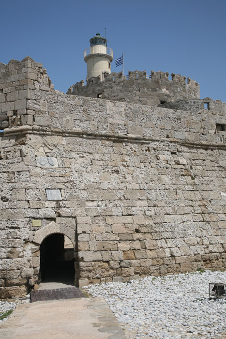 Rhodos, Rhodos-Stadt, Kastell Ágios Nikólaos, Leuchtturm - mittelmeer-reise-und-meer.de