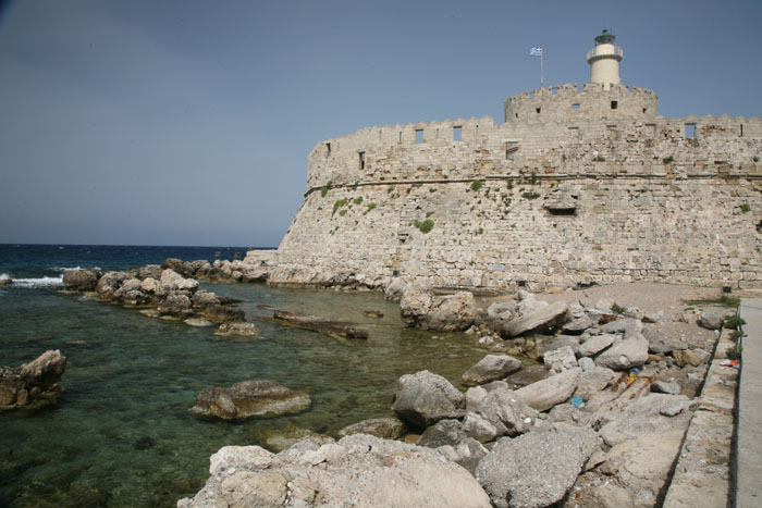 Rhodos, Rhodos-Stadt, Kastell Ágios Nikólaos, Leuchtturm - mittelmeer-reise-und-meer.de