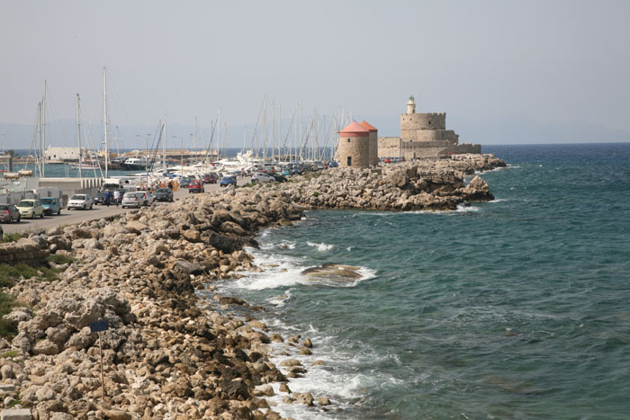 Rhodos, Rhodos-Stadt, Mole, Windmühlen, Kastell Ágios Nikólaos - mittelmeer-reise-und-meer.de