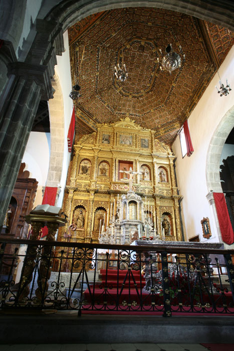 Teneriffa, Icod de los Vinos, Pfarrkirche Iglesia de San Marcos, Altar - mittelmeer-reise-und-meer.de